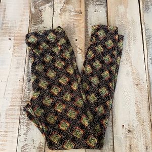 Lula Roe One Size Leggings